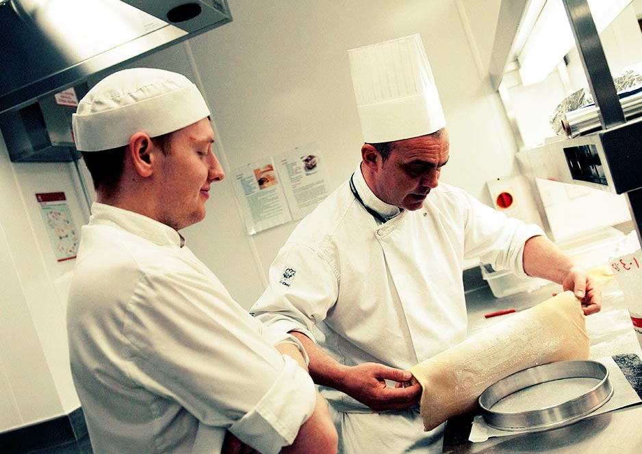 Qualified chefs work alongside students to ensure they’re practising health and safety, and learning best practice for working in a busy kitchen. 